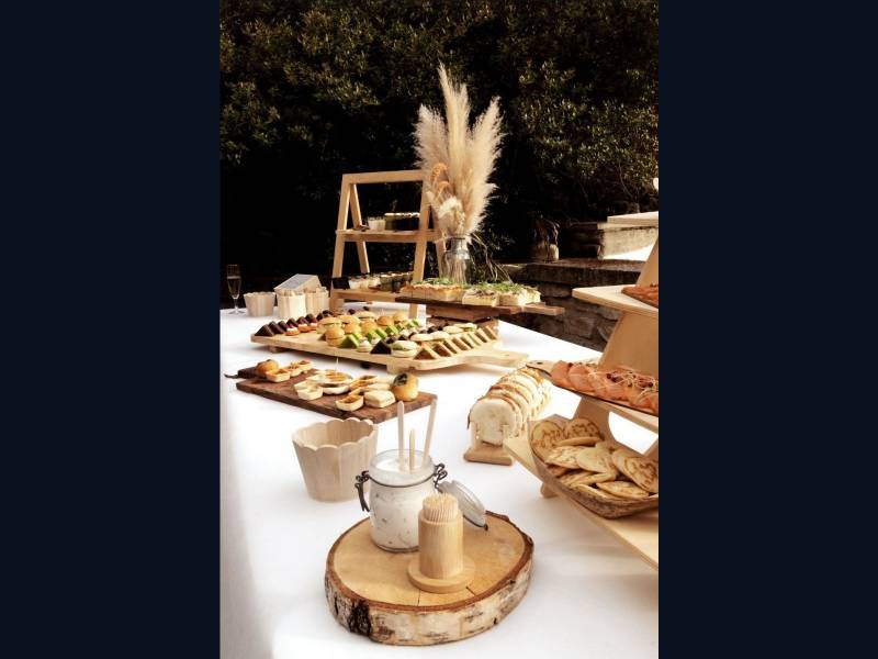 Créez des souvenirs mémorables avec notre buffet de mariage de luxe sur Robion et Luberon