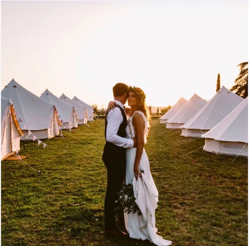 Louer tipi d'hébergement réception mariage en provence