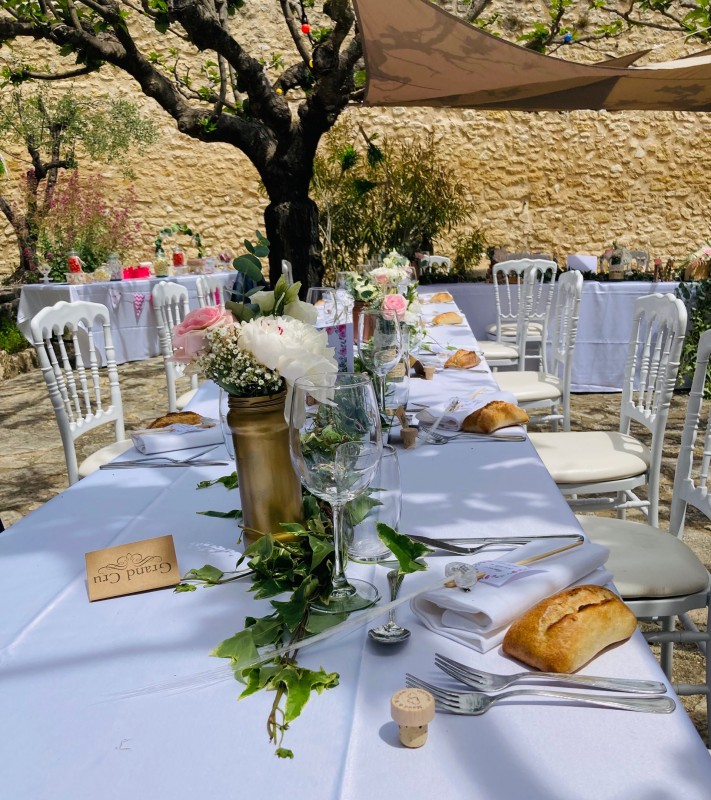 repas traditionnel provençal pour mariage Crillon le Brave