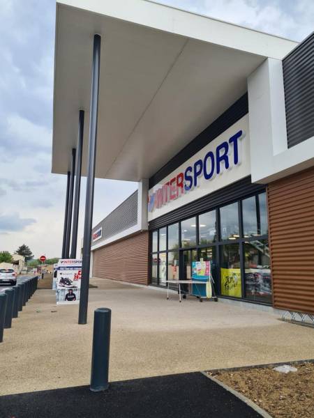 Prestation traiteur pour l'inauguration du magasin de sport Intersport à Vaison-la-Romaine dans le Vaucluse